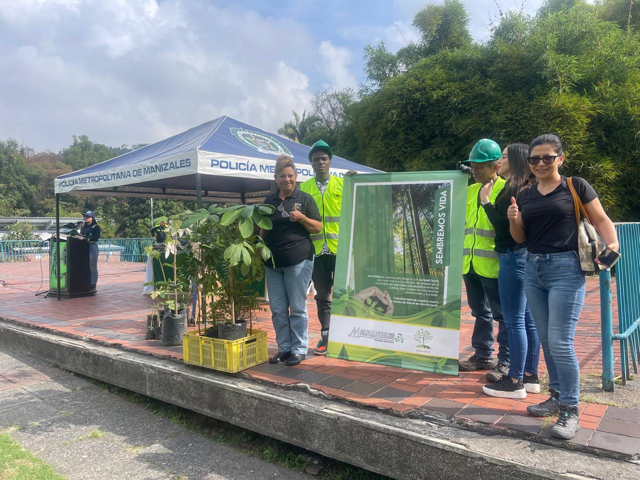 Presentación con autoridades